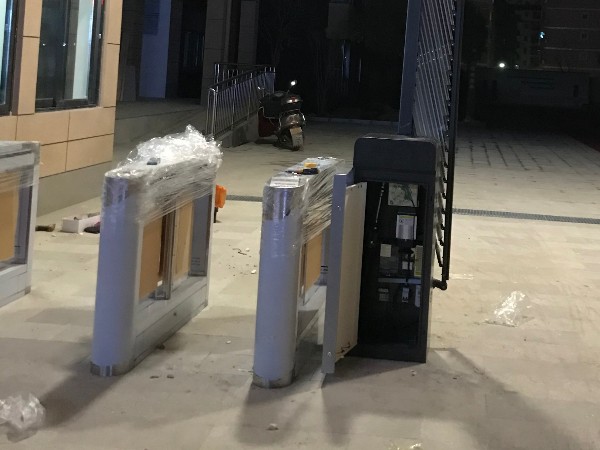 陜西鑫安安防工地人臉識別門禁系統