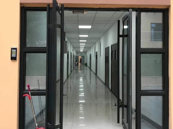 豪盛時代華城小區(qū)可視化樓宇對講系統(tǒng)改造施工，選擇陜西鑫安安防