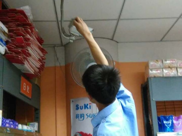 裝監控攝像頭需要什么設備